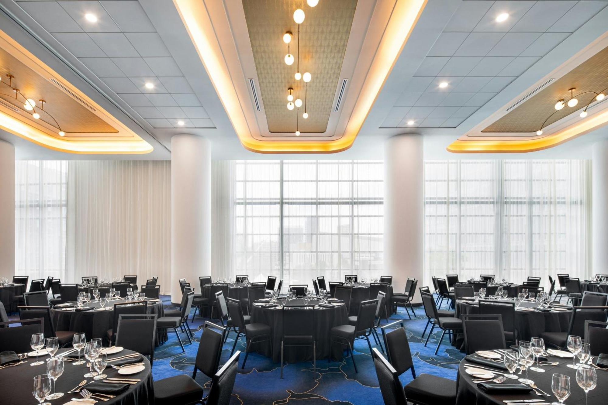 Honeyrose Hotel, Montreal, A Tribute Portfolio Hotel Luaran gambar The ballroom at the hotel